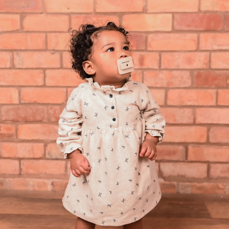 At What Age Should You Introduce and Stop Using a Pacifier for Your Baby?